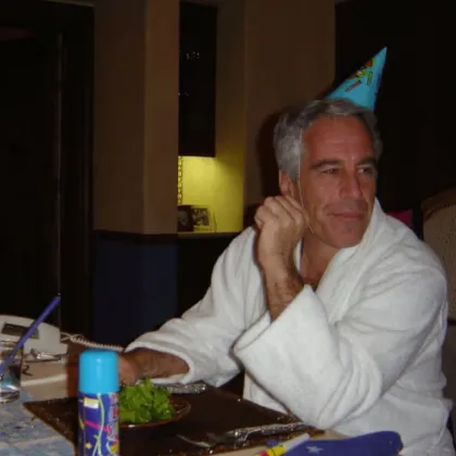 Причината за смъртта на Джефри Епстийн трябва да бъде разследвана