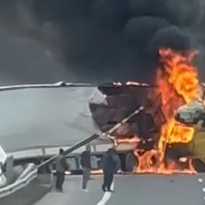 Огнен ад! Кошмарна катастрофа с камиони на Скоростната тангента на София ВИДЕО