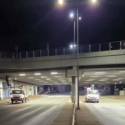 Приключи подмяната на осветлението в подлеза на ул Гладстон информира