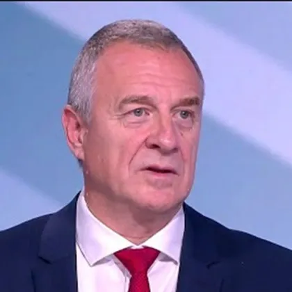 Една от многото хипотези за сдружението на Ивайло Калушев е