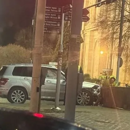 Нови подробности за катастрофата край Катедралния храм във Варна за която