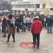 Протест в Червен бряг в памет на Сияна и срещу войната по пътищата СНИМКИ
