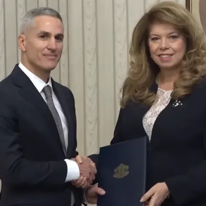 Очакват се съставът на служебния кабинет и дата за изборите