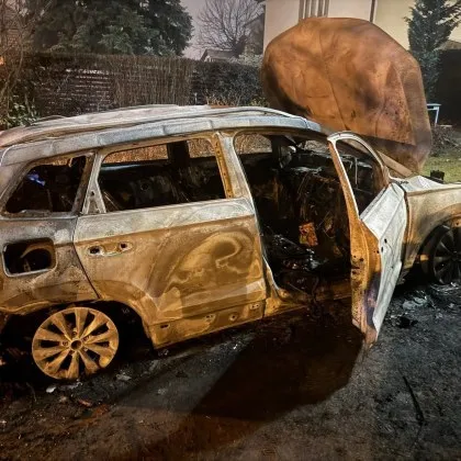 Запалиха колата и къщата на кмета на Бистрица