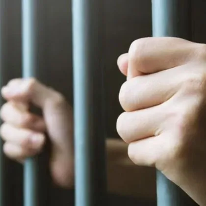 Опасна "билка" плъзна из затворите в страната