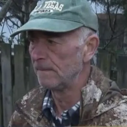 Екипи на полицията претърсиха къщата на Ивайло Калушев в село