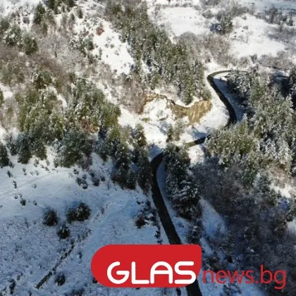 Днес от запад валежите ще спират и след обяд облачността