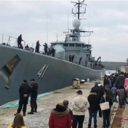 Фрегатата Дръзки издирва изчезналите моряци край Созопол