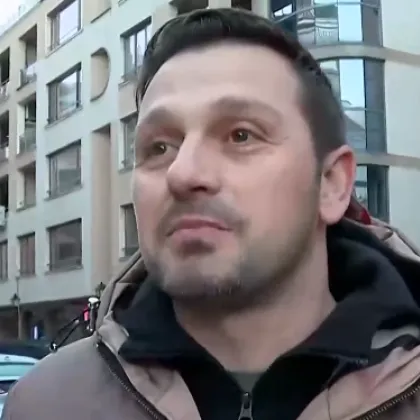 И актьорът Александър Сано с двойна сметка за ток