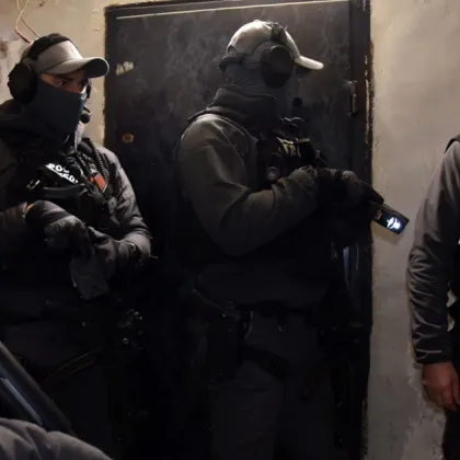 Трима мъже бяха арестувани при специализирана операция на ГДБОП насочена