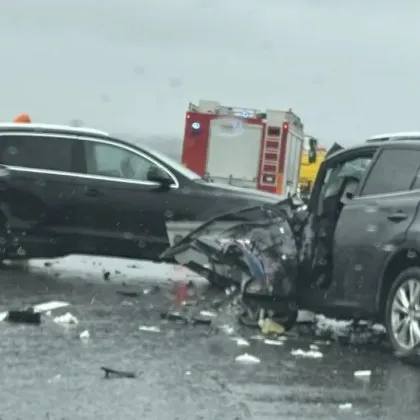 Две катастрофи задръстиха движението по "Тракия" СНИМКИ