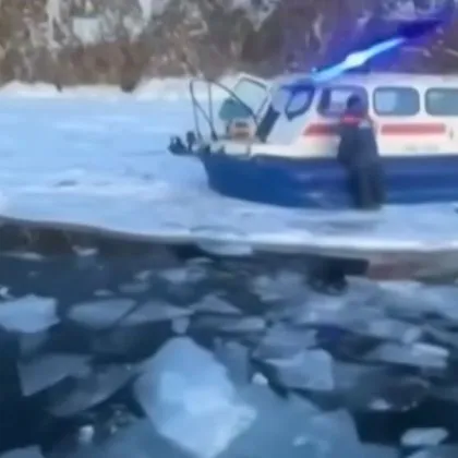 Руските власти съобщиха че водолази са извадили телата на седем