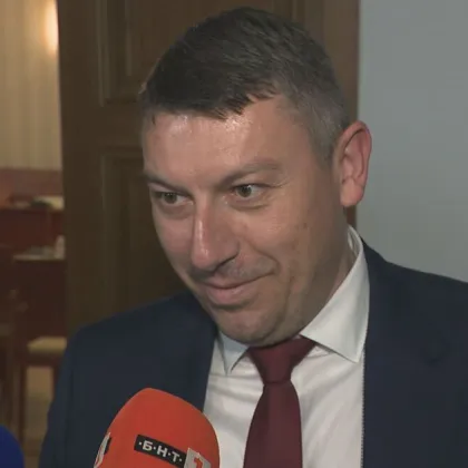 Служебното правителство на Андрей Гюров оттегля предложението си до Народното събрание Деньо