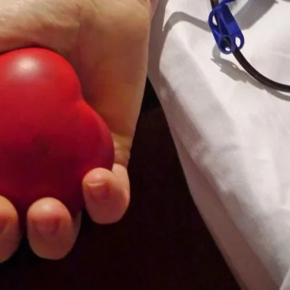 Пловдив показа сърце: Опашки от дарители за малкия Никола пред Кръвния център