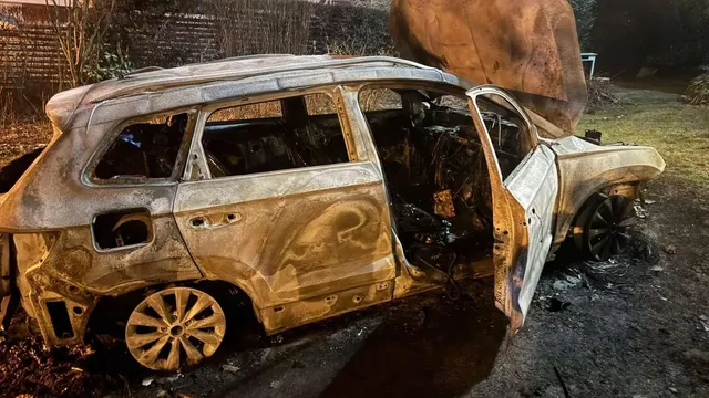 На свобода и без обвинения са заподозрените за палежа на колата на кмета на Бистрица