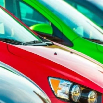 В тази европейска страна продадоха само 7 бензинови коли за месец