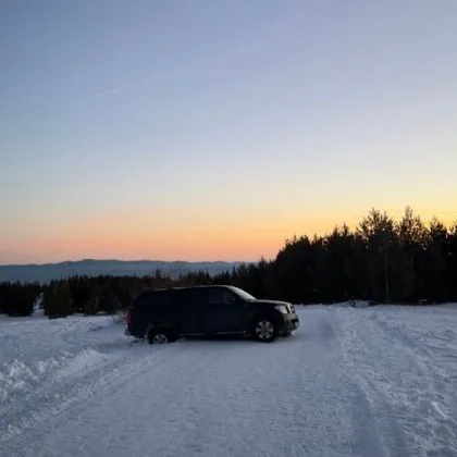 Два джипа паднаха в капана на витошкия сняг СНИМКИ