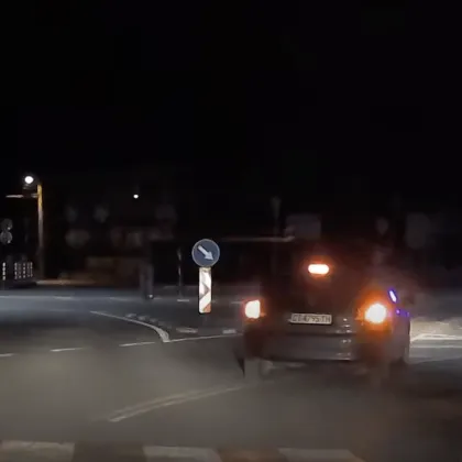 Шофьор показа как НЕ се преминава през кръгово ВИДЕО