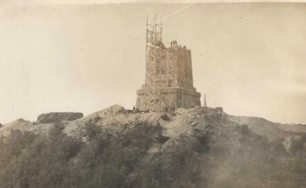 Осем години строят Паметника на свободата, цар Борис III и опълченци присъстват на откриването