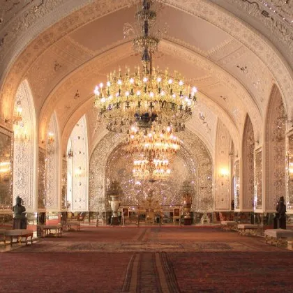 Отломки от ракети унищожиха културното наследство в Техеран