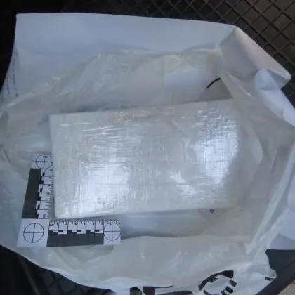 Четирима в ареста за 1 кг кокаин СНИМКИ