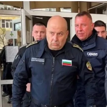 Съпругата на новият стар директор на полицията Васил Костадинов също