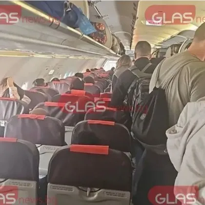 Обявиха нови извънредни полети за прибиране на блокираните български туристи