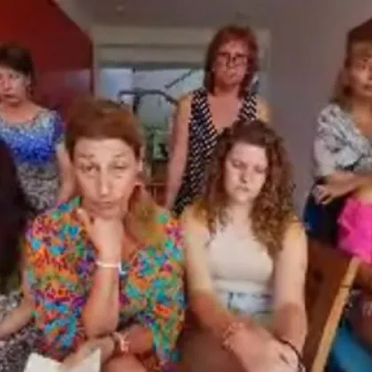 Голяма група българи се оказа блокирана в Шри Ланка заради усложнената