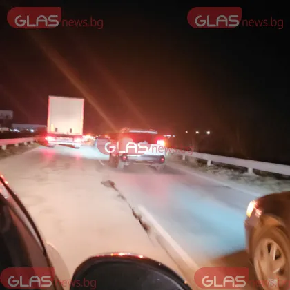 Протестът срещу новия стар директор на полицията в Пловдив стигна до АМ "Тракия" СНИМКИ