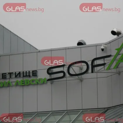 Два дрона затвориха летище "Васил Левски", пренасочиха полети ОБНОВЕНА