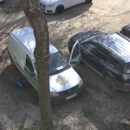 &bdquo;Как не се трогнахте от удара?": Мъж публикува кадри с шофьорка в Плевен ВИДЕО