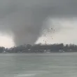 Торнадо удари южен Мичиган и нанесе сериозни щети ВИДЕО
