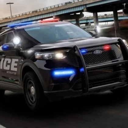 Ученици прегазиха учителя си, докато се опитваха да му направят шега