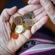 Великденски добавки от 20 или 50 евро ще получат 1,6 милиона пенсионери
