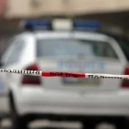 Тяло на мъртво новородено бебе е открито на сметище в