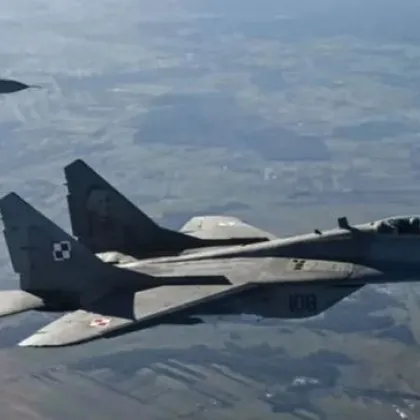 Два самолета F 16 са излетели от военновъздушната база 86 в