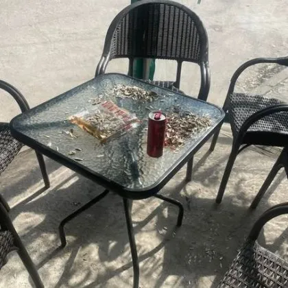 Наглост край Пловдив! Купонджии използваха чужда собственост, оставиха кочина СНИМКИ