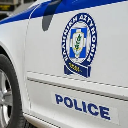 Задържаха български тийнейджъри за изнасилване на 17-годишна в Крит