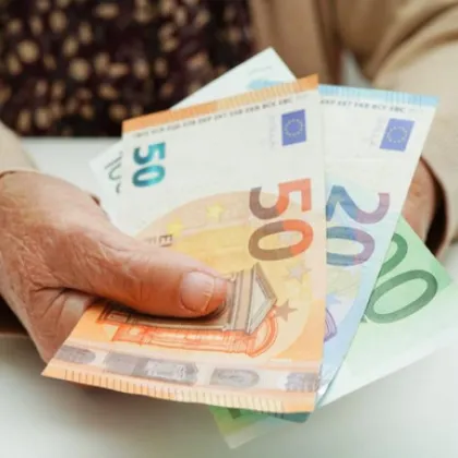 Ето кога ще изплащат великденските добавки