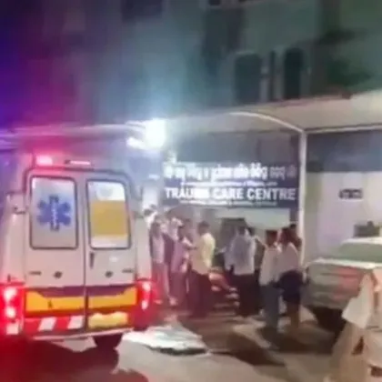 Пожар в болница, причинен от късо съединение, уби 10 пациенти