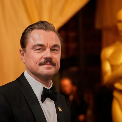 Леонардо ди Каприо премина по червения килим на наградите Academy