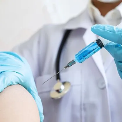 Британските власти: Епидемията от менингит е безпрецедентна