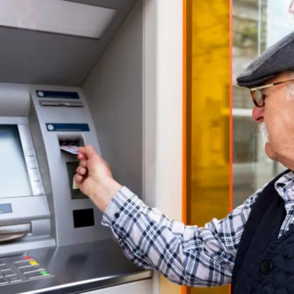 НС прие: Пенсионерите ще получават добавки два пъти в годината