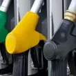 Тарикат плати с фалшиви пари на бензиностанция