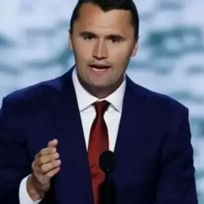 Убитият Чарли Кърк предупредил за войната с Иран