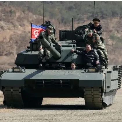 13-годишната дъщеря на Ким Чен-ун подкара танк