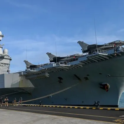 Офицер постна кроса си в Strava - издаде военна тайна за местонахождението на самолетоносач