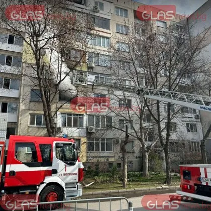 Двама души са пострадали при пожари през изминалото денонощие у
