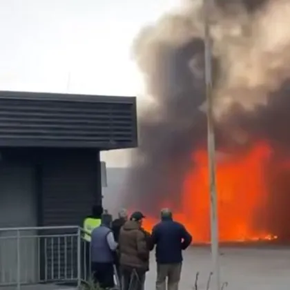 Камион пламна на ГКПП Капитан Андреево, водачът пострада ВИДЕО
