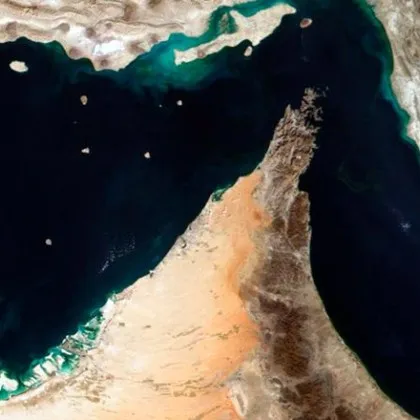 Иран ще затвори Ормузкия проток, ако има атаки срещу електроцентрали